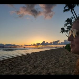 Meet your Posher, Julia